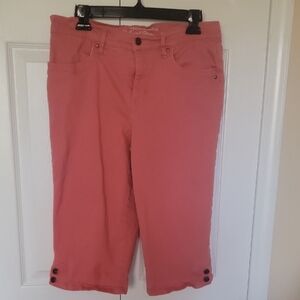 Gloria Vanderbilt Coral Capri Skimmer Size 10 All Around Slimming Effect